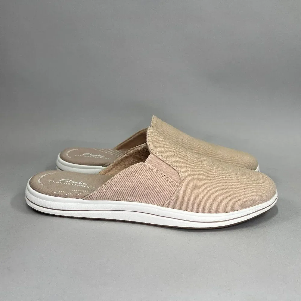 Clarks Women's Size 12 Cloudsteppers Mules